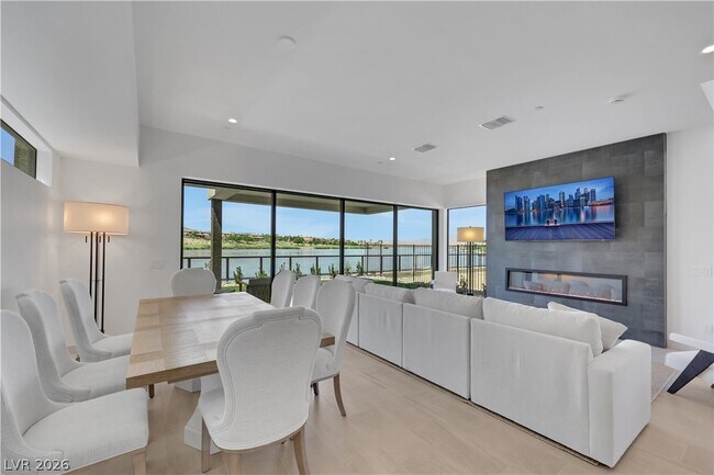 Building Photo - 66 Lakefront Dr