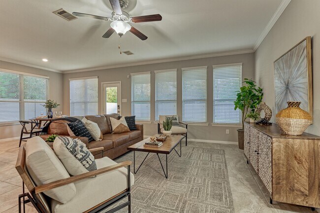 Building Photo - 2437 Branshill Dr