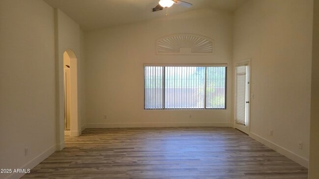 Building Photo - 16230 N 99th Way