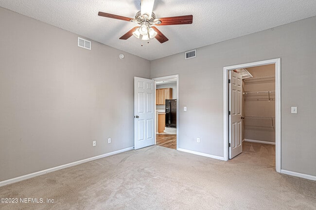 Building Photo - 575 Oakleaf Plantation Pkwy