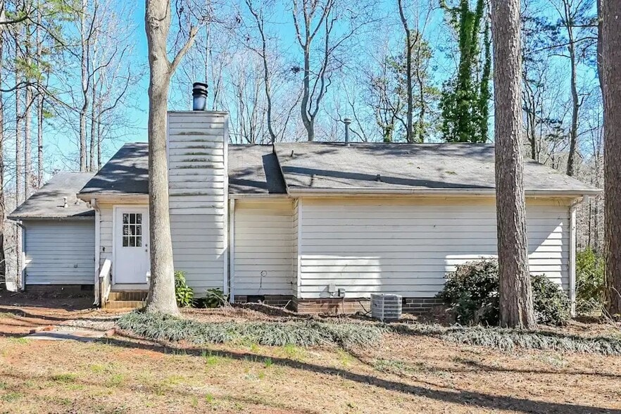 Building Photo - 2737 King Arthur Ct