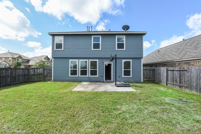Building Photo - 18402 Each Elm Way