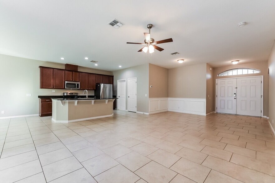 Building Photo - 1716 Hawksbill Ln