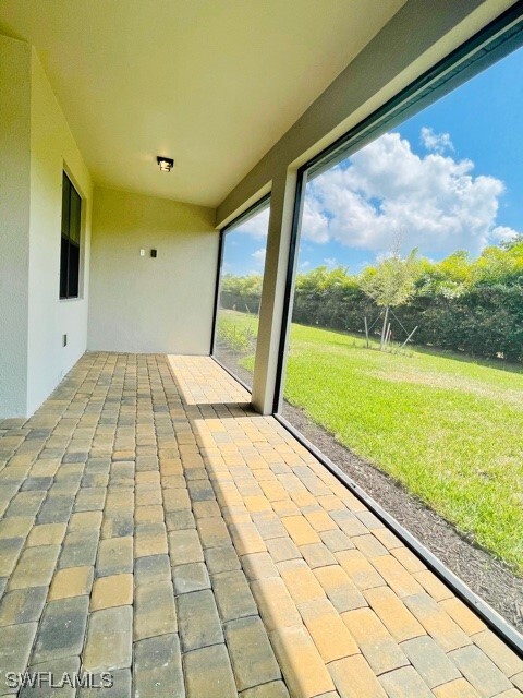 Building Photo - 1962 Tripletail Ln