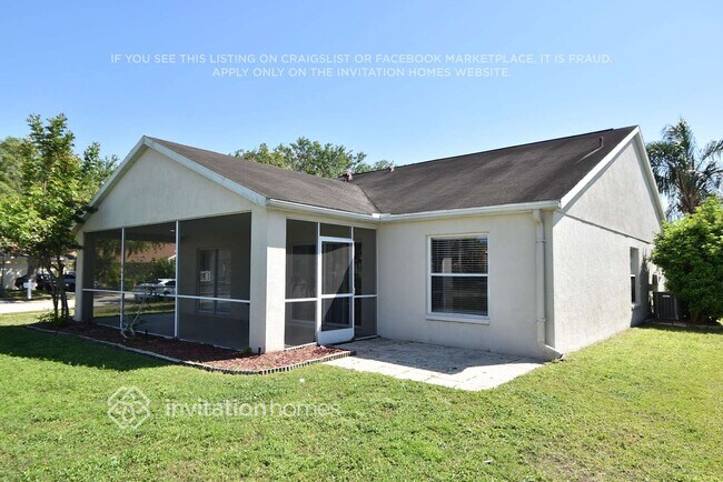 Building Photo - 4635 Sanibel Way