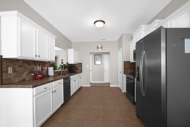 Building Photo - 1500 Seabiscuit Dr