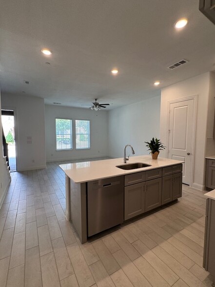 Living Room - 4152 Kearsage Dr