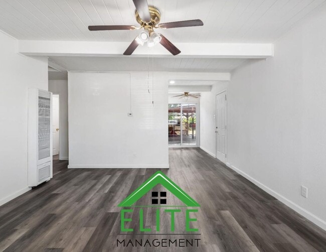 Building Photo - Charming Updated Home in Convenient Sacram...