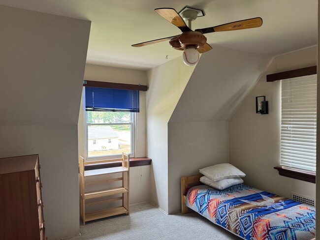 Building Photo - Lansdale Charming 4 Bedroom Cape Cod with ...