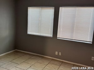 Building Photo - 5308 S Pleasant Valley Rd