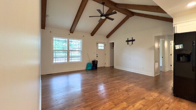 Building Photo - Coming Soon: 3BR, 2BA in the country