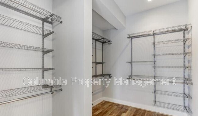 Building Photo - 638 Newton Pl NW