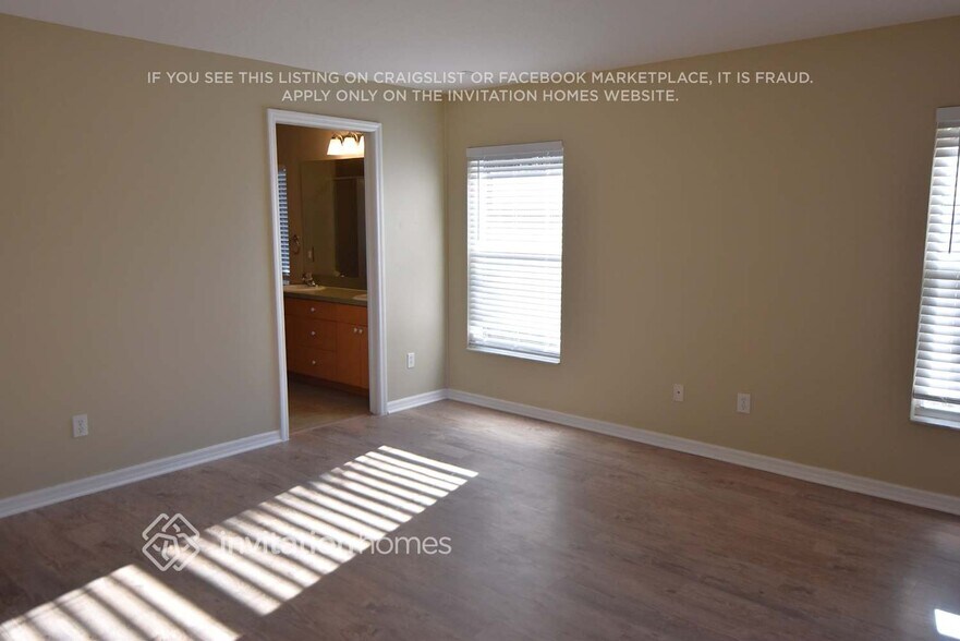 Building Photo - 70 Crystal Dr