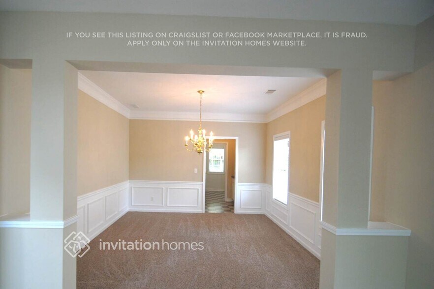 Building Photo - 3740 Cranford Dr SW