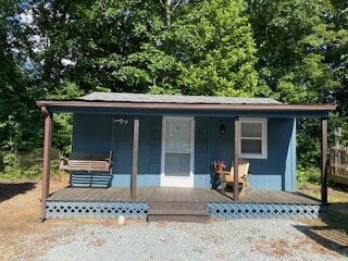 Building Photo - Fully furnished. Utilities included.