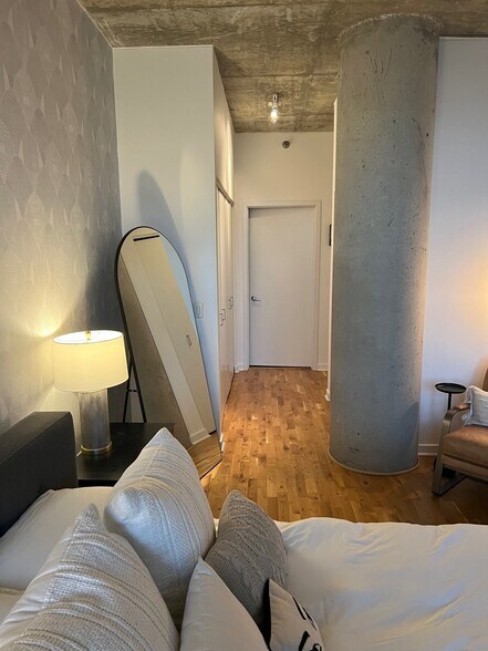 Building Photo - 700 N Larrabee St