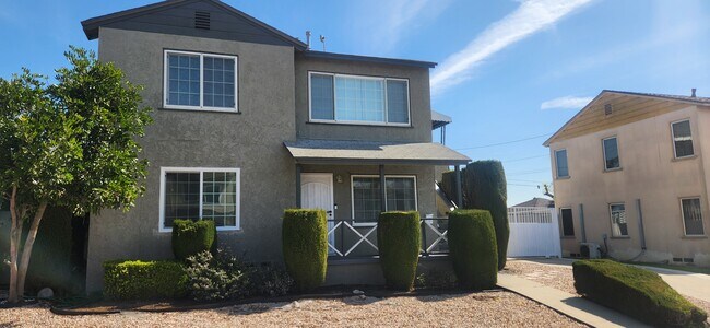 Downstairs Duplex unit - 10506 Haas Ave