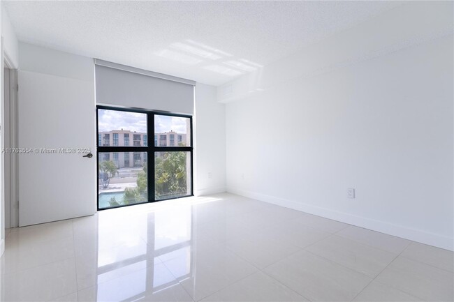 Building Photo - 2075 SW 122nd Ave