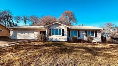 Building Photo - 6602 Willamette Dr