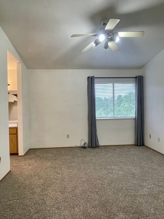 Building Photo - 5356 Vly Rdg Dr