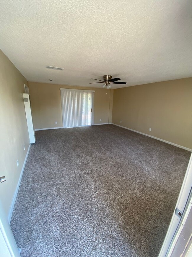 Building Photo - 1219 Water St