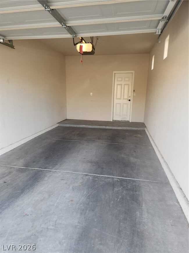 Building Photo - 5855 Valley Dr