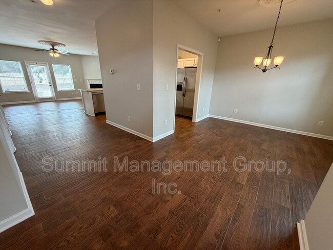 Building Photo - 180 Orchard Dr