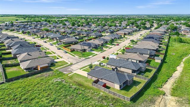 Building Photo - 2401 Southridge Ln