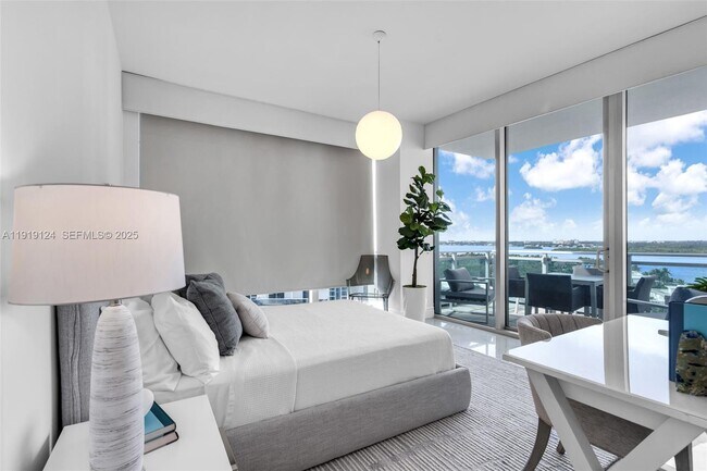 Building Photo - 10295 Collins Ave