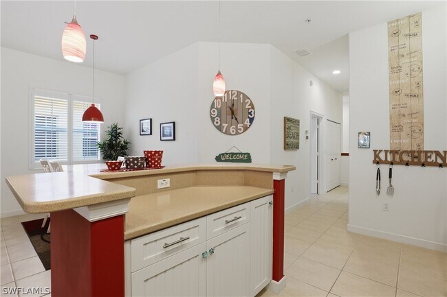 Building Photo - 8601 Piazza Del Lago Cir