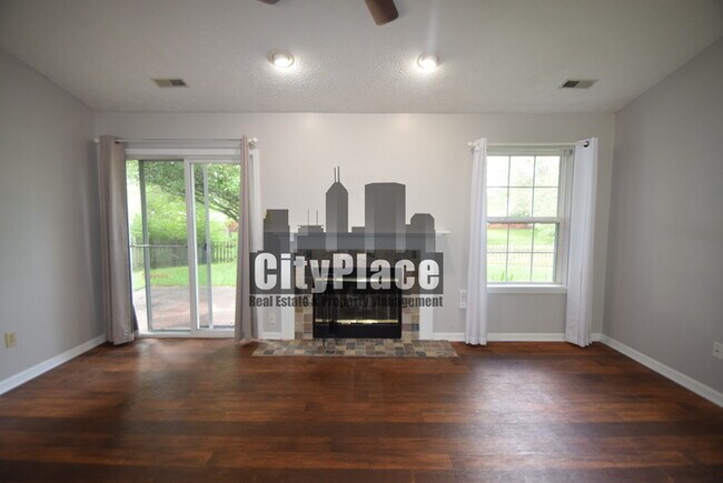 Building Photo - 525 E Pine Ridge Dr