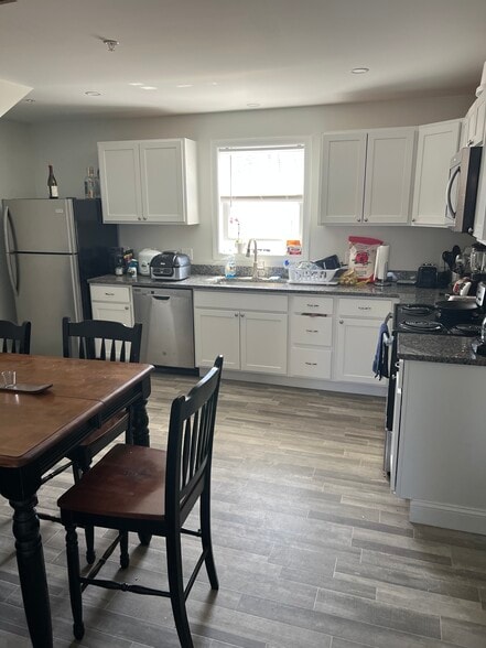 Primary Photo - 159 Rumford St