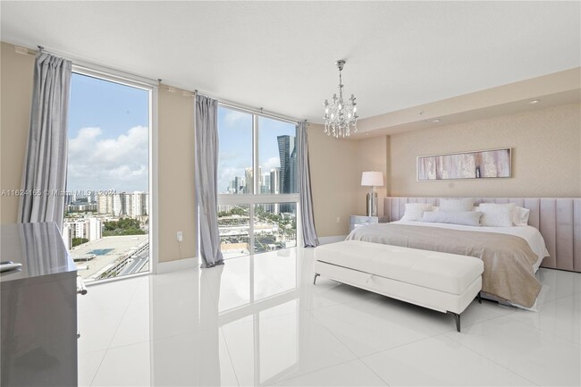 Building Photo - 150 Sunny Isles Blvd