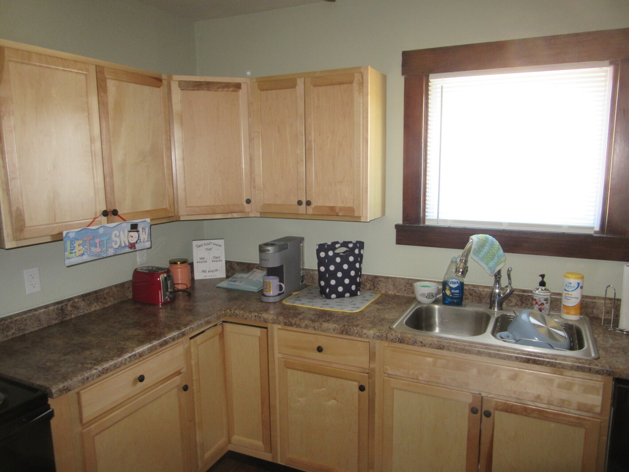 Building Photo - 108 W Columbia Ave