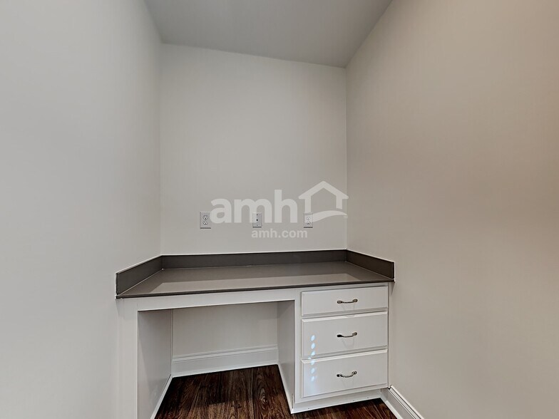 Building Photo - 416 Cartess Rd