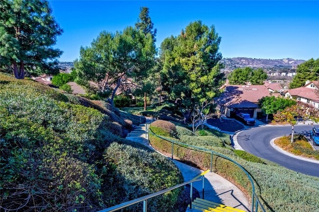 Building Photo - 27377 Paseo Laguna