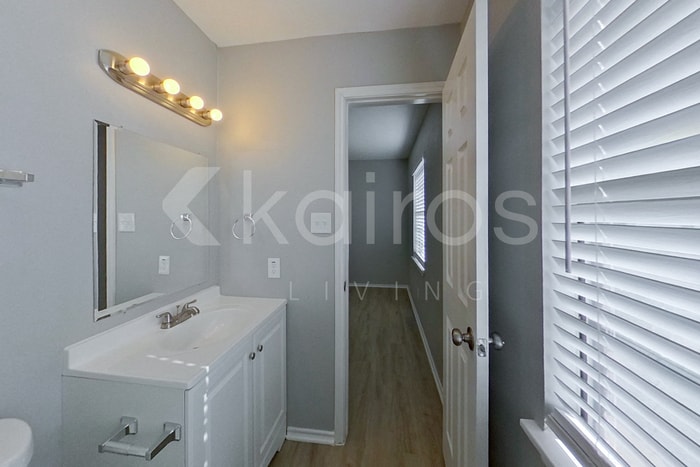 Building Photo - 2531 E Timberview Ln