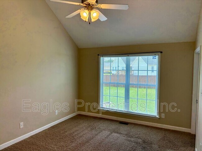 Building Photo - 103 Kestrel Ct