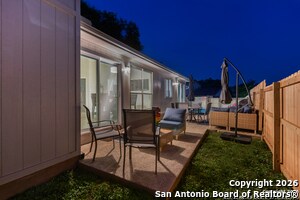 Building Photo - 201 Sunrise Canyon Dr