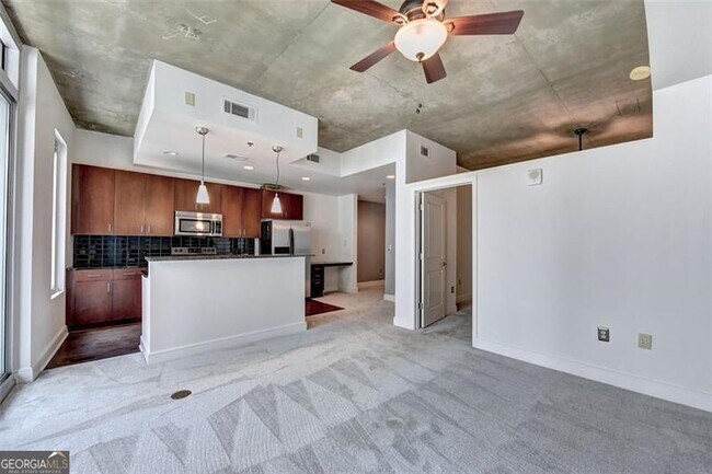 Building Photo - 44 Peachtree Pl NE