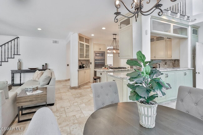 Building Photo - 2612 Yellowwood Dr