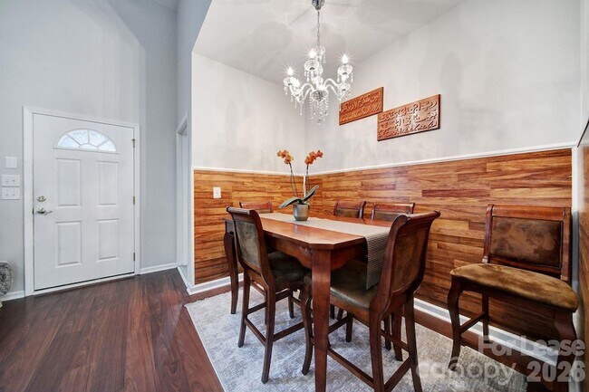 Building Photo - 12252 Stratfield Pl Cir