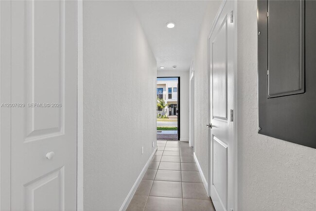 Building Photo - 13883 SW 262nd St