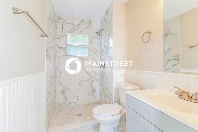 Building Photo - 3 Bedroom Pet-Friendly Home in ORLANDO, FL...
