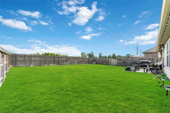 Building Photo - 12803 Pear Orchard Dr