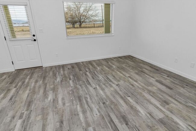 Building Photo - Beautiful Brand-New 3 Bedroom Home Near the Colorado River & Trail System