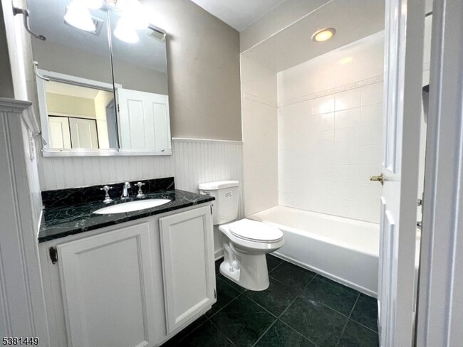 Building Photo - 1308 Spruce Hills Dr