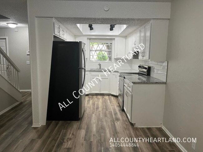 Building Photo - 6406 Galaxie Dr