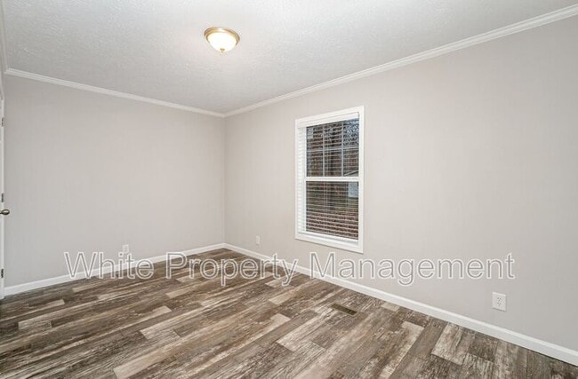 Building Photo - 1335 Oak Breeze Dr