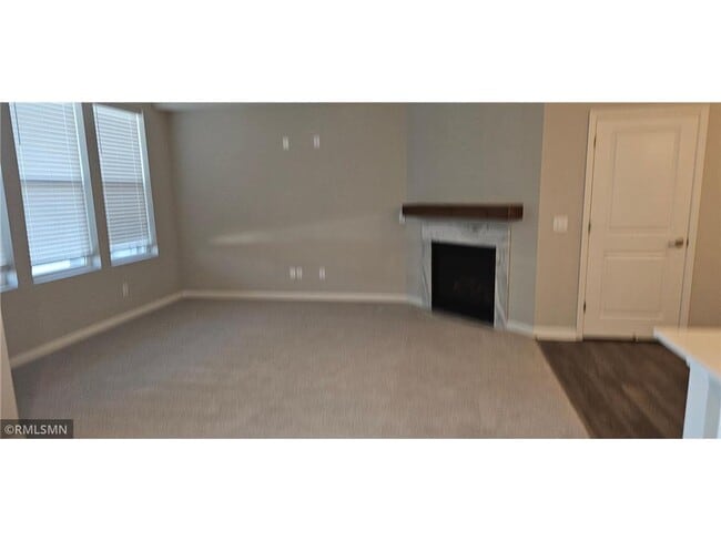 Building Photo - 11277 Crestbury Dr